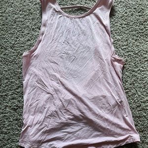 Lululemon cropped top